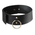 Schwarze Halskette mit Riemen von Bijoux Maze