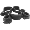 Position mit Offenen Beinen und Handschellen mit Noprene-Futter von Fetish Submissive Bondage