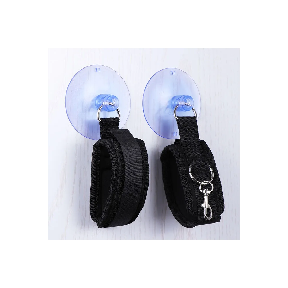 Handgelenkfessel mit Saugnapf von Ohmama Fetish | Fesselliebe.de