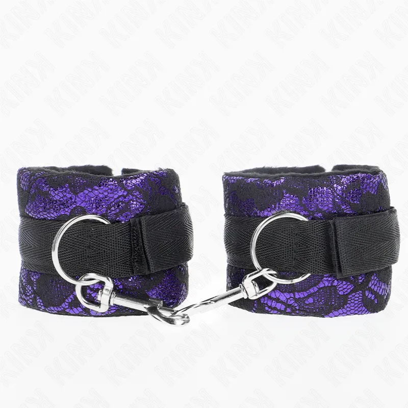 Kurze Handgelenksfesseln aus Samtspitze und Nylonbindung Lila/Schwarz 23 X 6,5 cm von Kink Wrist Restraint | Fesselliebe.de