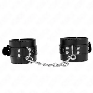 Handgelenkfesseln Schwarz mit Schwarzem Gürtel Verstellbar 17-28 cm X 6 cm von Kink Wrist Restraint | Fesselliebe.de