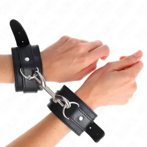 Handgelenkfesseln - Einzelne Nietenreihe Schwarz Verstellbar 17-28 cm X 5 cm von Kink Wrist Restraint