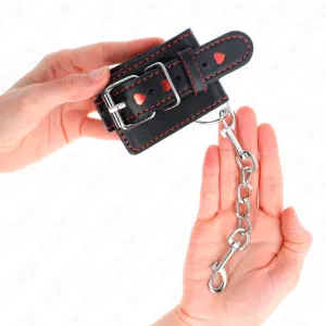 Schwarze Handgelenkfesseln mit Roter Herzeinlage, Verstellbar 21-28 cm X 5,5 cm von Kink Wrist Restraint