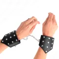 Schwarze Armbänder Im Point-Stil mit Kette, Verstellbar 17-23 cm X 8,5 cm von Kink Wrist Restraint