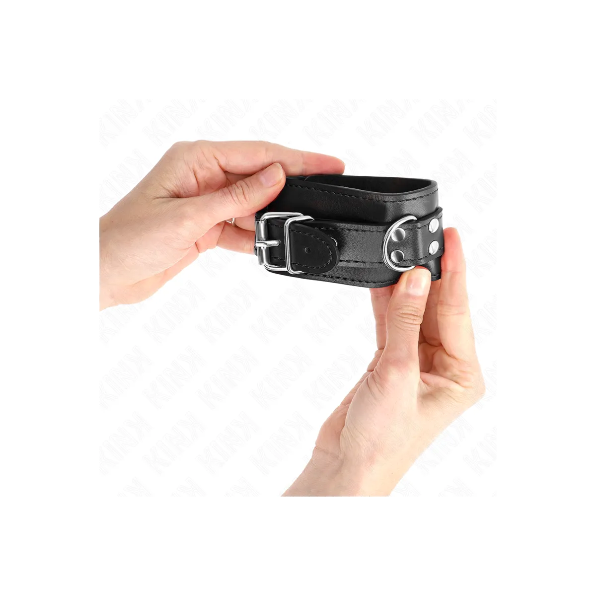 Einfache Handgelenksfesseln Schwarz Verstellbar 20-23 cm X 5,5 cm von Kink Wrist Restraint | Fesselliebe.de