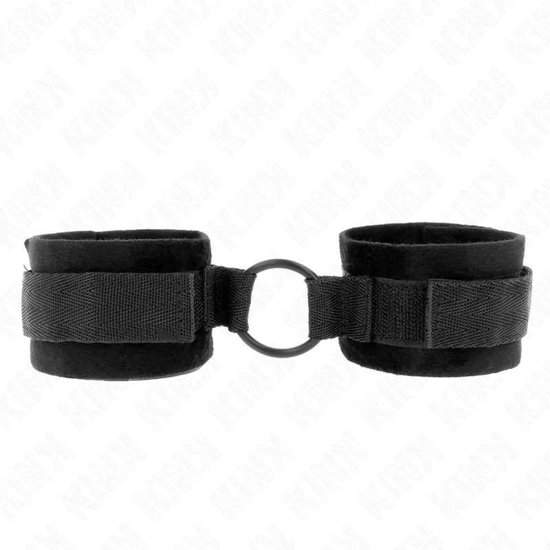 Beginner Pelz Handmanschetten 25 cm mit O-Ring 4 cm Schwarz Verstellbar 15-25 cm von Kink Wrist Restraint | Fesselliebe.de