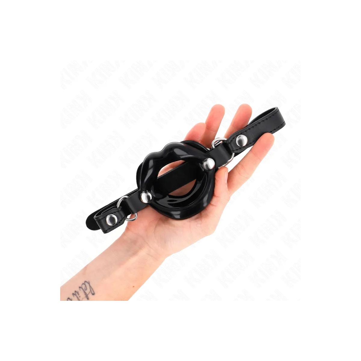 Lip 8 cm Knebel mit Schwarzem Kunstlederband 63 X 2 cm Verstellbar 39-58 cm von Kink Collar & Gag | Fesselliebe.de