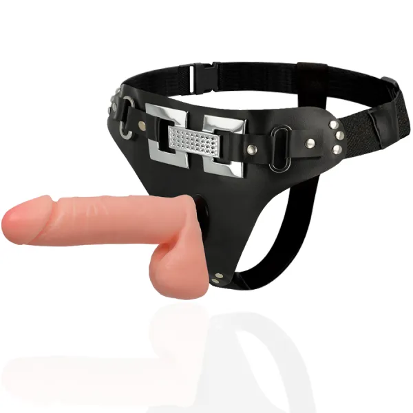 Deluxe Harness mit Realistischer Vibration 18 cm -O- 4,5 cm von Harness Attraction | Fesselliebe.de