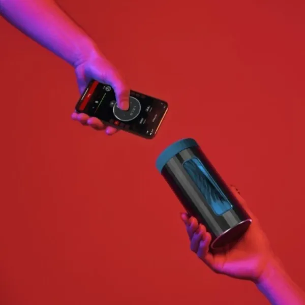 F1s V3 männlicher Masturbator Rot von Lelo | Fesselliebe.de