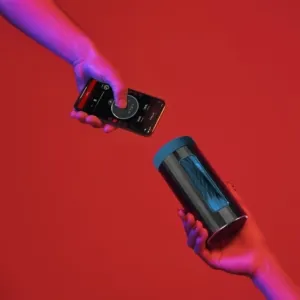 F1s V3 männlicher Masturbator Rot von Lelo