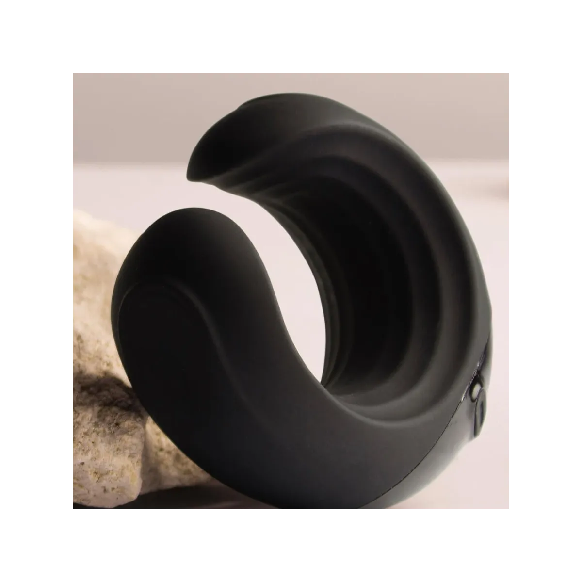 Echo Schwarzer Vibrator-Masturbator von Rocks-Off | Fesselliebe.de