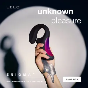 Enigma Doppelsaug-Stimulationsmassager Schwarz von Lelo