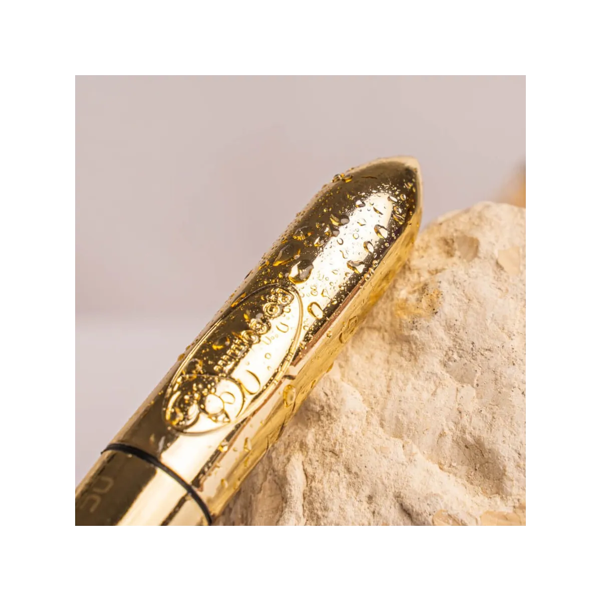 Ro-80 Champagner Golden Vibrierende Kugel von Rocks-Off | Fesselliebe.de