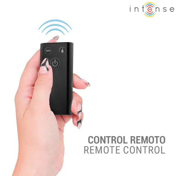 Cynthia mit Fernbedienungs-Stossvibrator mit Wärmefunktion von Intense Fun | Fesselliebe.de