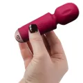Wiederaufladbarer Mini-Zauberstab mit 16 Funktionen, Azaleenrot von Rocks-Off