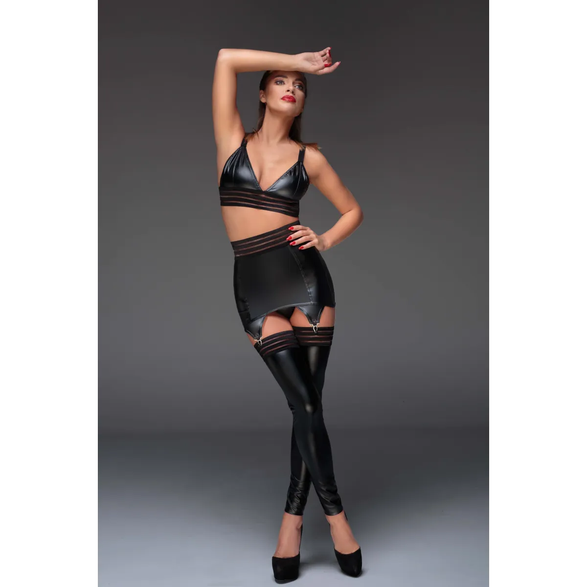 Schwarzer Strapsgürtel mit elastischen Bändern F156 von Noir Handmade Muse Collection | Fesselliebe.de