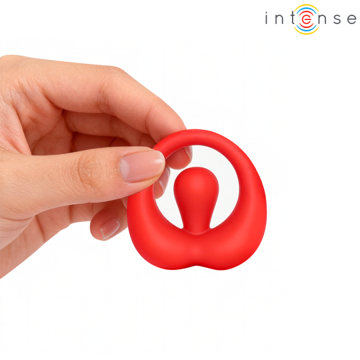 Russell Anillo Vibrador Con Estimulación De Clítoris Rojo von Intense For Him