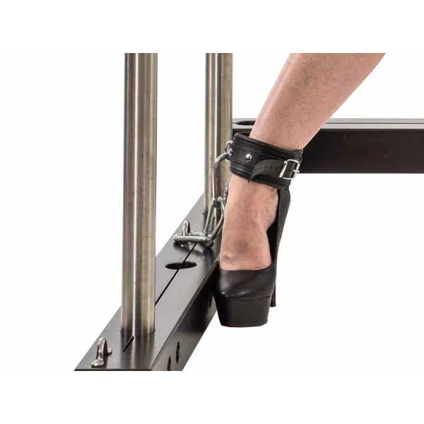 Base Single + Zentrum für BDSM & Fetisch | Fesselliebe.de