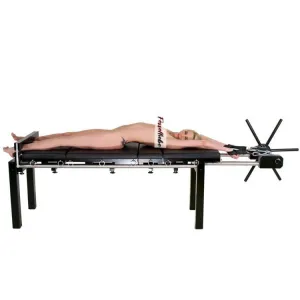 Bondage Streckbank mit Spindel, Fusspranger und Polster für BDSM & Fetisch | Fesselliebe.de